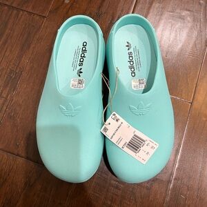 Adidas adifom women’s size 8 NWT